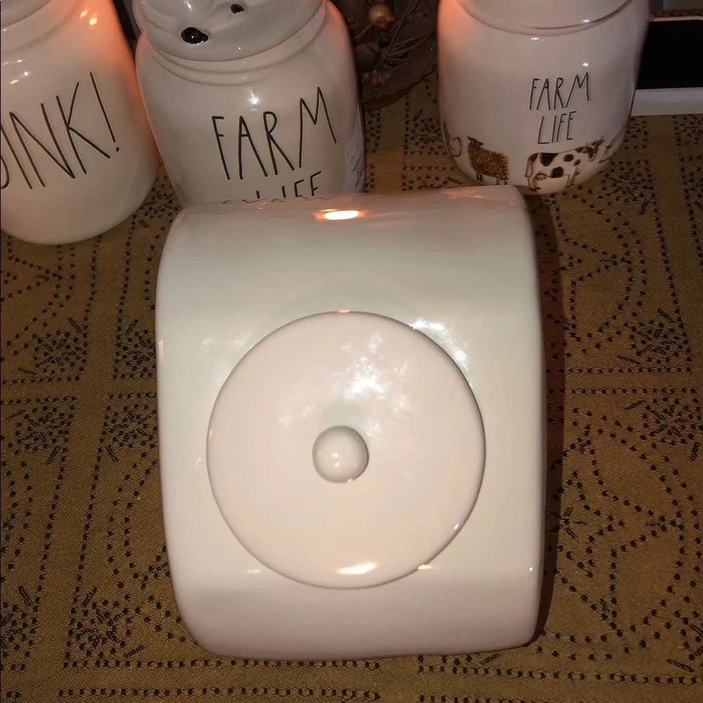 Rae Dunn XOXO Candy Jar/Canister